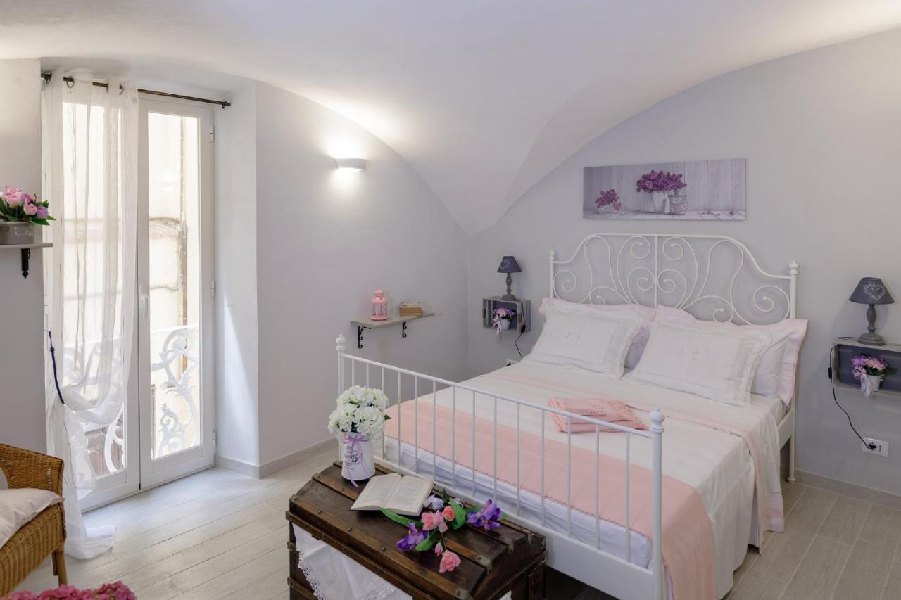La Casa Di Aneti Daire Dolceacqua Dış mekan fotoğraf